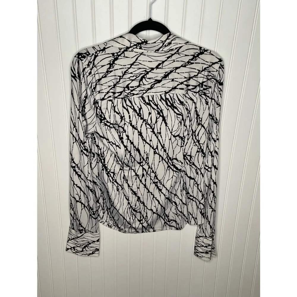Women's Carmen Marc Valvo Blouse, Size L, White & Black - Picture 2 of 4